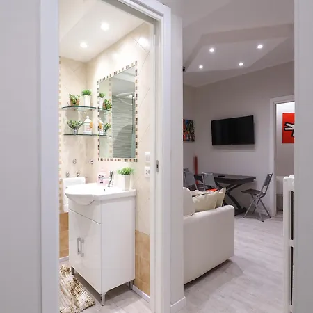 Apartment Delizioso Tra Navigli E Mm Sant'agostino Milan